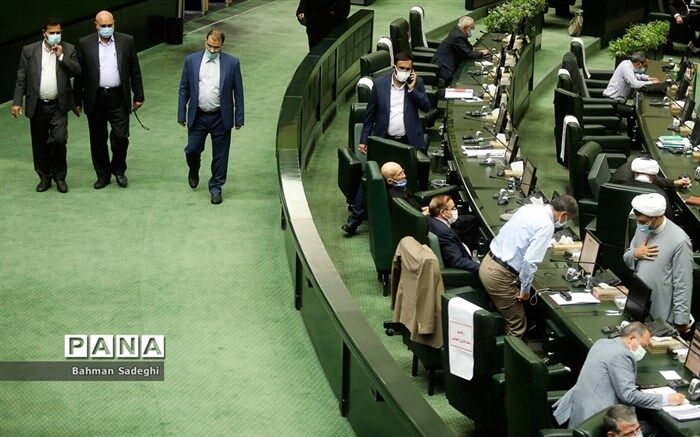 بررسی طرح ممنوعیت خروج مدیران در دستور کار نمایندگان