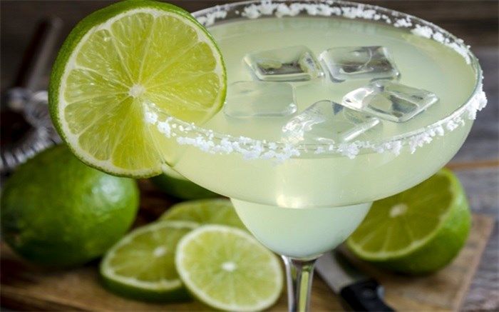 آب را  با لیمو مزه‌دار نکنید!