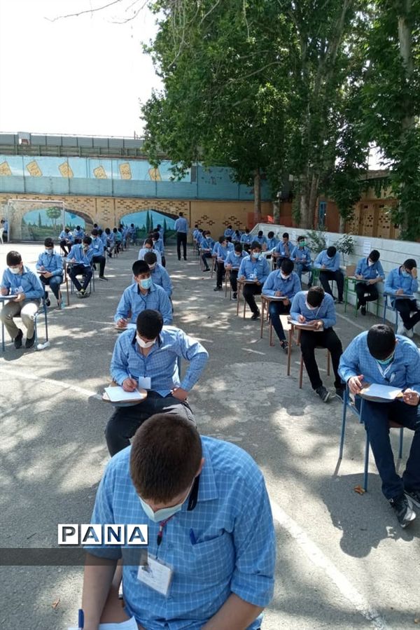 برگزاری امتحانات نهایی حضوری پایه نهم دبیرستان شهید دکتر چمران