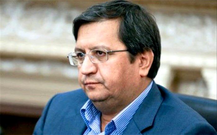همتی: رییس‌ جمهور اقتصاددان می‌تواند راهگشا باشد