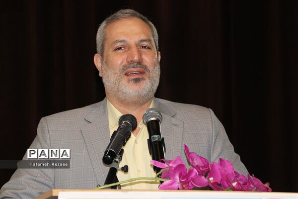 برگزاری نشست قطبی تبیین و بازمهندسی تشکیلات پیشتازان در زنجان