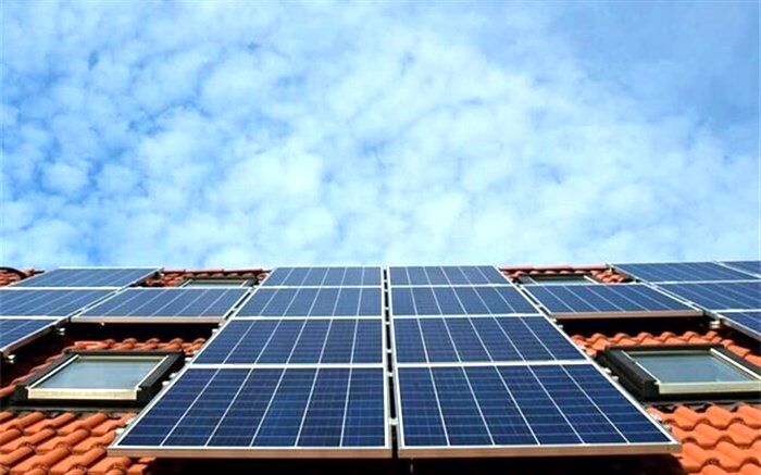 آغاز ساخت نخستین کارخانه پنل‌های خورشیدی برق در شمال‌غرب کشور
