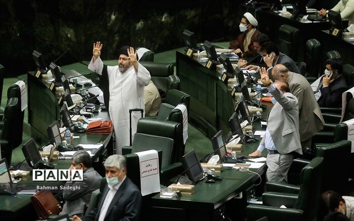 تصویب موافقت‌نامه ریلی ایران و افغانستان؛ مخالفان و موافقان چه گفتند؟