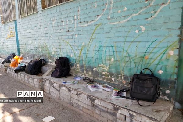 بازدید مدیرکل امور شاهد و ایثارگران وزارت آموزش و پرورش از حوزه امتحانات نهایی منطقه 16 تهران