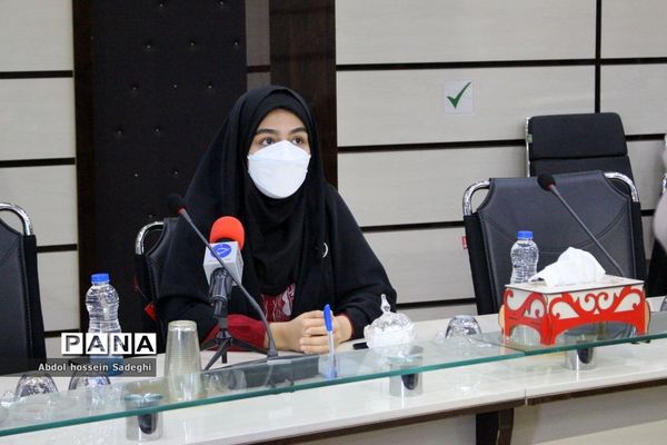 میز گرد رای اولی‌های استان بوشهر