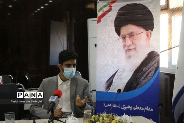 میز گرد رای اولی‌های استان بوشهر
