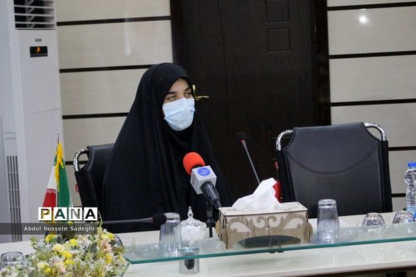 میز گرد رای اولی‌های استان بوشهر