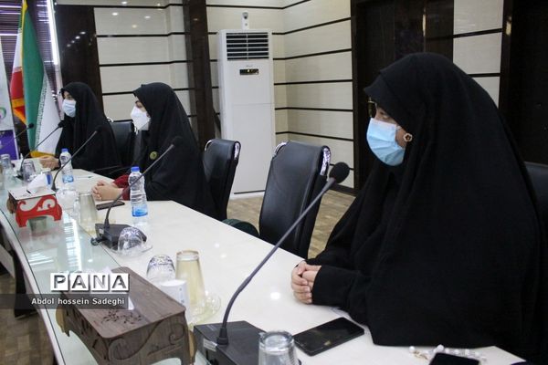 میز گرد رای اولی‌های استان بوشهر