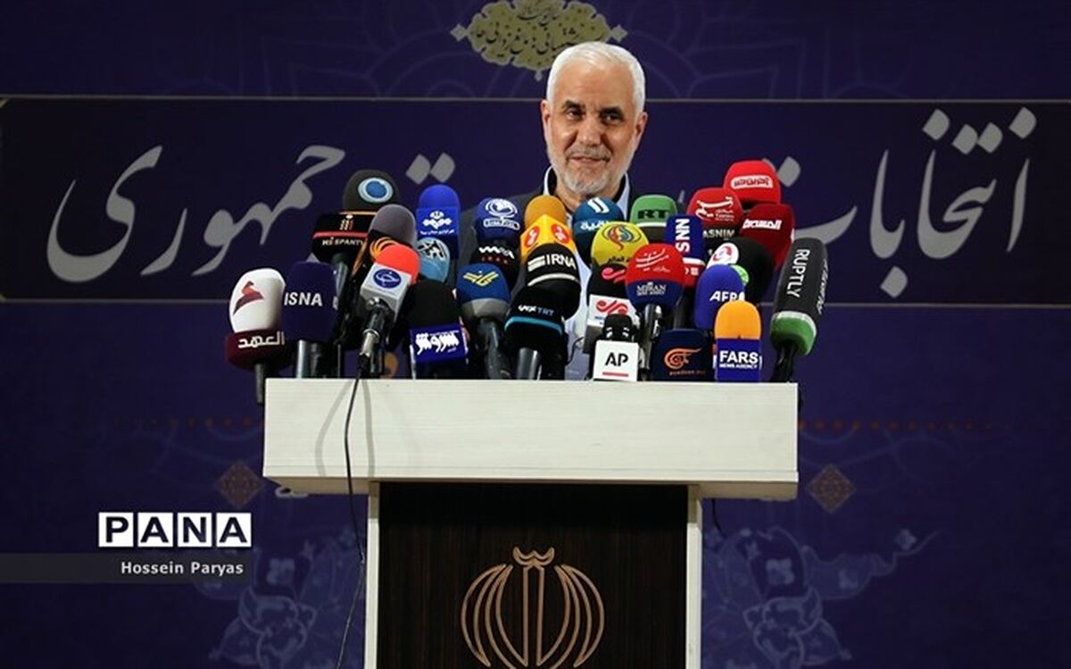مهرعلیزاده: اقتصاد درون‌زا و برون‌گرا راه حل مشکلات است