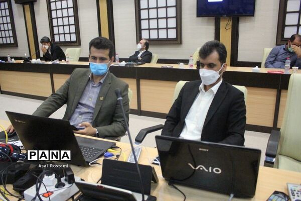 دیدار وزیر آموزش و پرورش با نمایندگان تشکل‌های دانش‌آموزی استان بوشهر