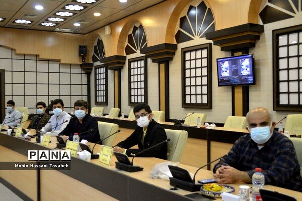 دیدار وزیر آموزش و پرورش با نمایندگان تشکل‌های دانش‌آموزی استان بوشهر