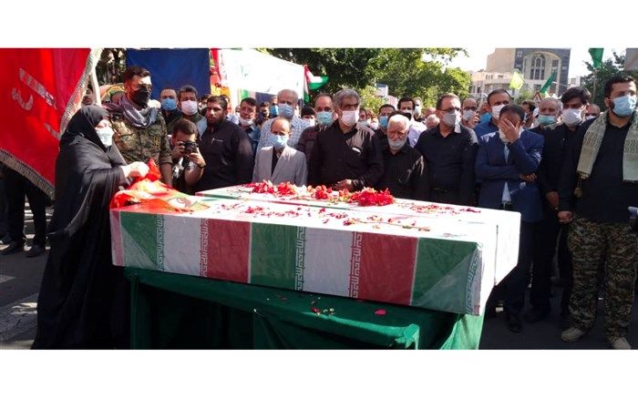 پیکر مطهر ۲ شهید گمنام در منطقه ۷ تهران تشییع و تدفین شد