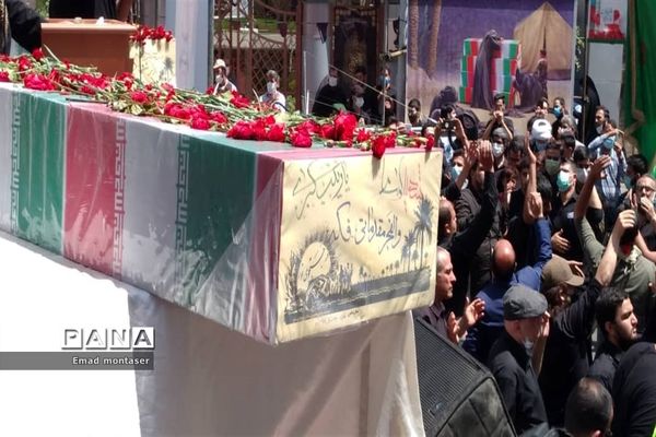 مراسم تشییع و تدفین پیکر ۲ شهید گمنام در منطقه ۷ تهران