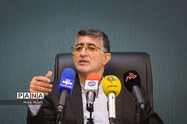 نشست خبری رئیس هیات مرکزی نظارت بر انتخابات شوراهای اسلامی کشور