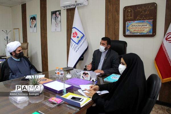 جلسه قطبی مسئولان دبیرخانه طرح دانش‌آموز تراز انقلاب اسلامی  استان بوشهر