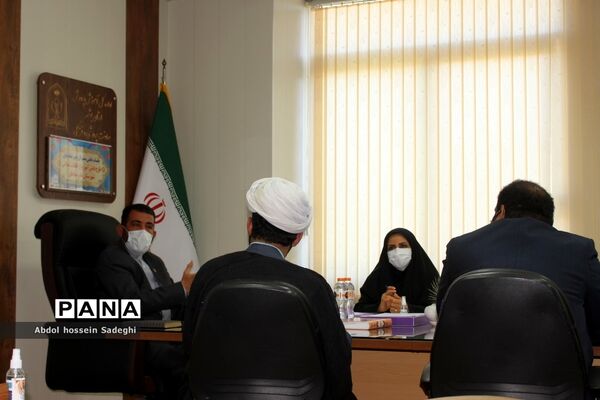 جلسه قطبی مسئولان دبیرخانه طرح دانش‌آموز تراز انقلاب اسلامی  استان بوشهر