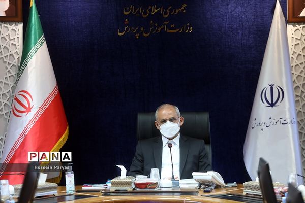 نشست هیات امنای سازمان دانش‌آموزی