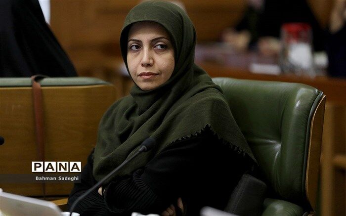 الهام فخاری معاون امور زنان ستاد انتخاباتی مهرعلیزاده شد