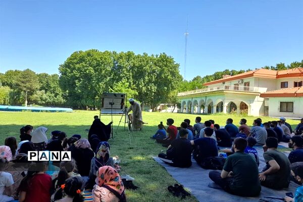 برگزاری اردوی دانش‌آموزان رای اولی در البرز