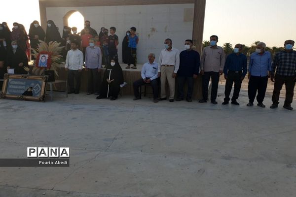 کاشت درخت به مناسبت روز دختر بیاد فاطمه خضری مقدم در روستای احمد آباد