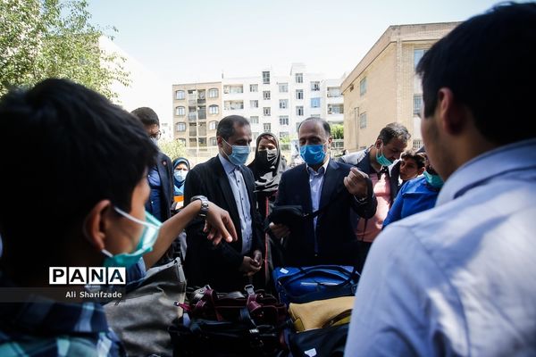 بازدید خبرنگاران از مرکز نگهداری کودکان کار یاسر