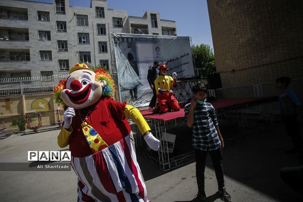 بازدید خبرنگاران از مرکز نگهداری کودکان کار یاسر