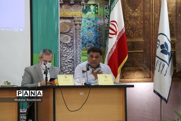 نشست قطبی تبیین بازمهندسی تشکیلات پیشتازان سازمان دانش‌آموزی  در مشهد