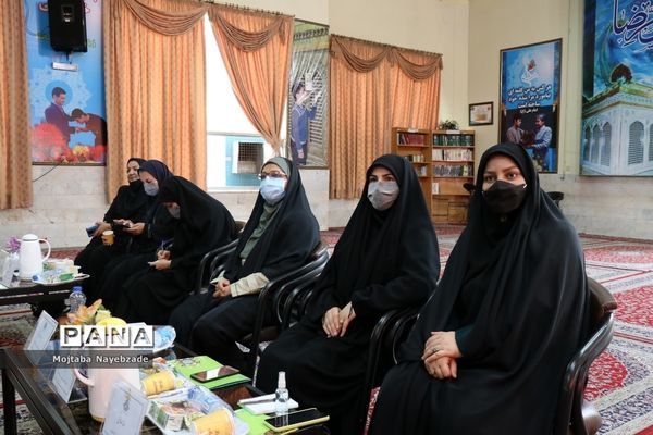 نشست قطبی تبیین بازمهندسی تشکیلات پیشتازان سازمان دانش‌آموزی  در مشهد