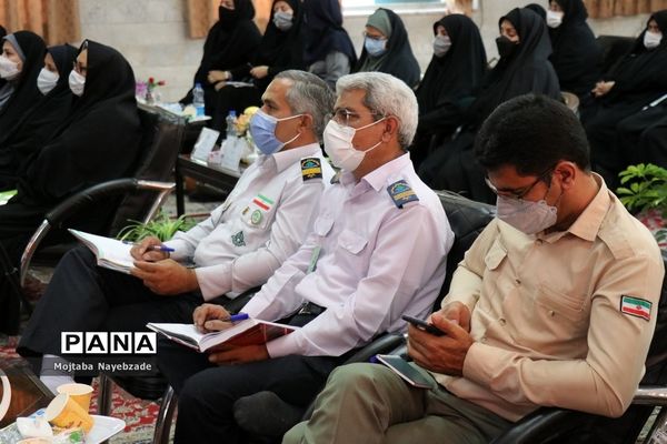 نشست قطبی تبیین بازمهندسی تشکیلات پیشتازان سازمان دانش‌آموزی  در مشهد