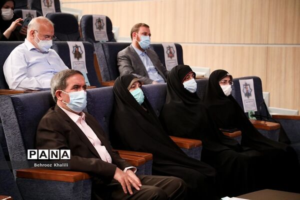 نشست خبری رئیس شورای ائتلاف نیروهای انقلاب