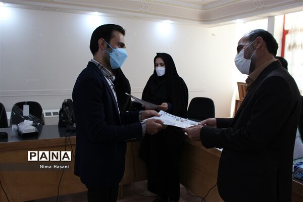 جلسه هماهنگی  مسئولان پیشتازان نواحی و مناطق 14 گانه استان زنجان