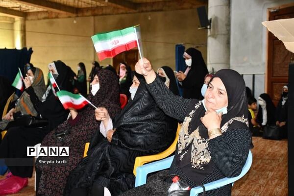 برگزاری همایش بانوان و دختران انقلابی محمودآباد