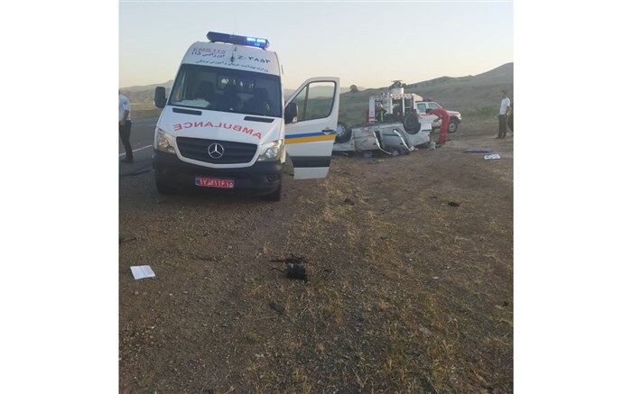 امدادرسانی اورژانس به حادثه خونین  رانندگی جاده میانه زنجان