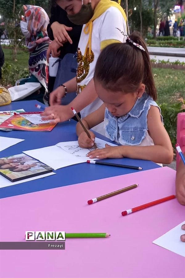برگزاری طرح دهه کرامت توسط آستان قدس رضوی استان اصفهان