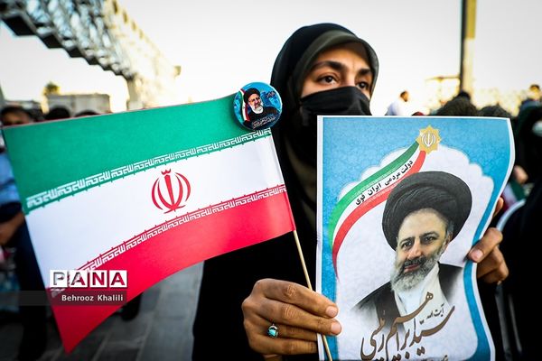 جشن پیروزی ابراهیم رئیسی در انتخابات ریاست جمهوری_1
