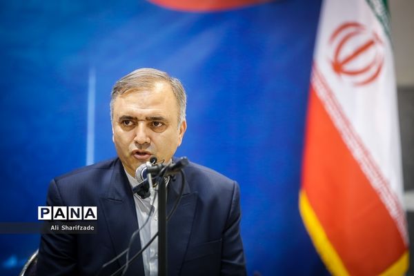 نشست خبری اعضای لیست شورای وحدت