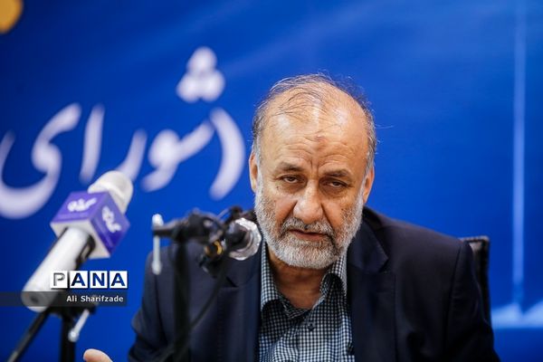 نشست خبری اعضای لیست شورای وحدت