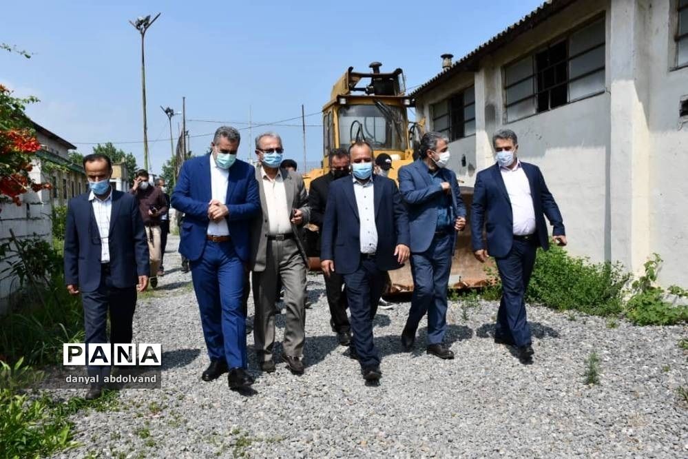 بازدید معاون وزیر آموزش و پرورش از طرح های عمرانی آموزش و پرورش محمودآباد