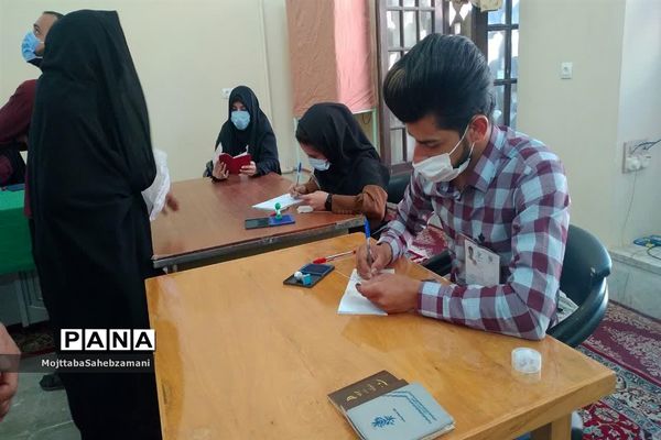 حضور  پرشور مردم در پای صندوق های رای شهرستان کاشمر