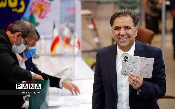 آخوندی: مردم منیّت‌های شخصی را کنار بگذارند و پای صندوق‌ها بیایند