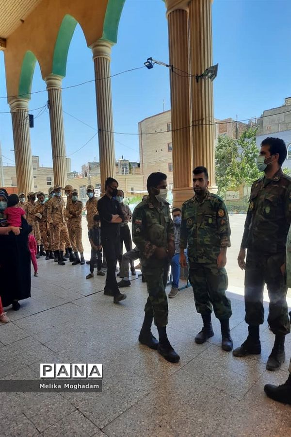 حضور حماسه ساز مردم شیعه و سنی زاهدان پای صندوق رای