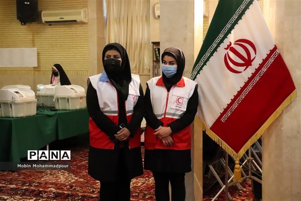 حماسه حضور مردم تبریز در انتخابات 1400