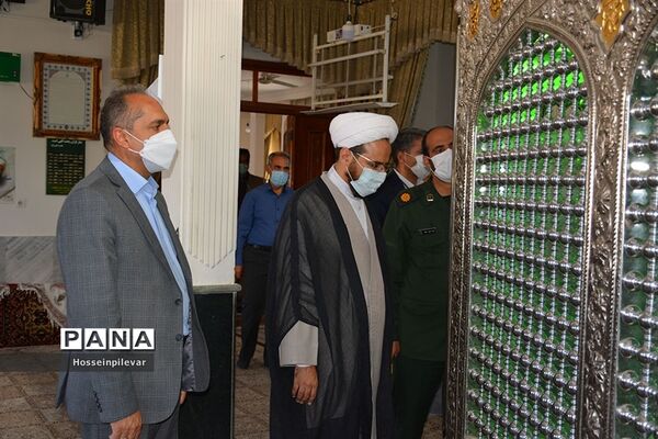 بازدید فرماندار و امام جماعت شهرستان خوسف از شعبه‌های اخذ رای شهرستان خوسف استان خراسان جنوبی