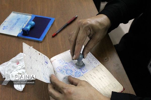 مشارکت و حضور مردم اهواز در انتخابات 1400-2