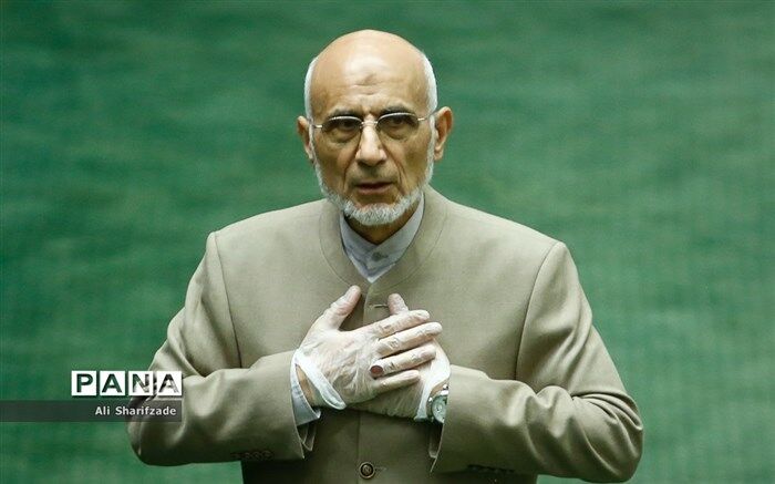 میرسلیم: مردم کسی را برگزیدند که برای احقاق حق آن‌ها باجرأت است