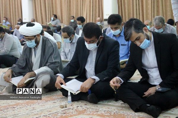 غبارروبی گلزار شهدای بوشهر