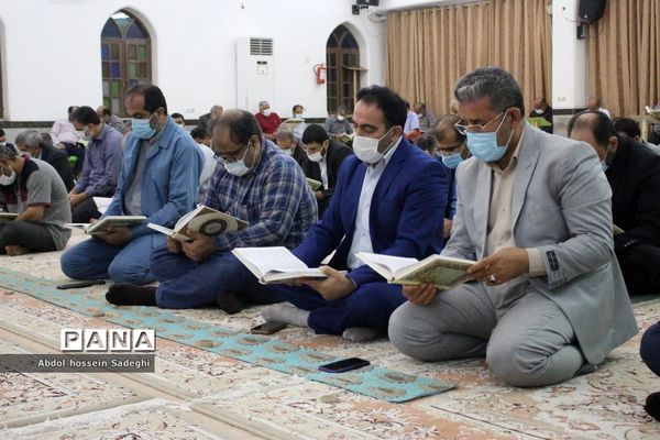 غبارروبی گلزار شهدای بوشهر