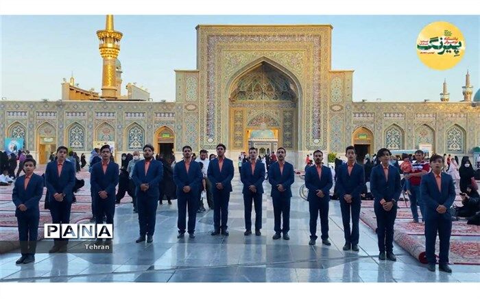 سرود « بهار قلب ما» توسط باشگاه نوجوانی پیرنگ، در دهه کرامت  اجرا شد
