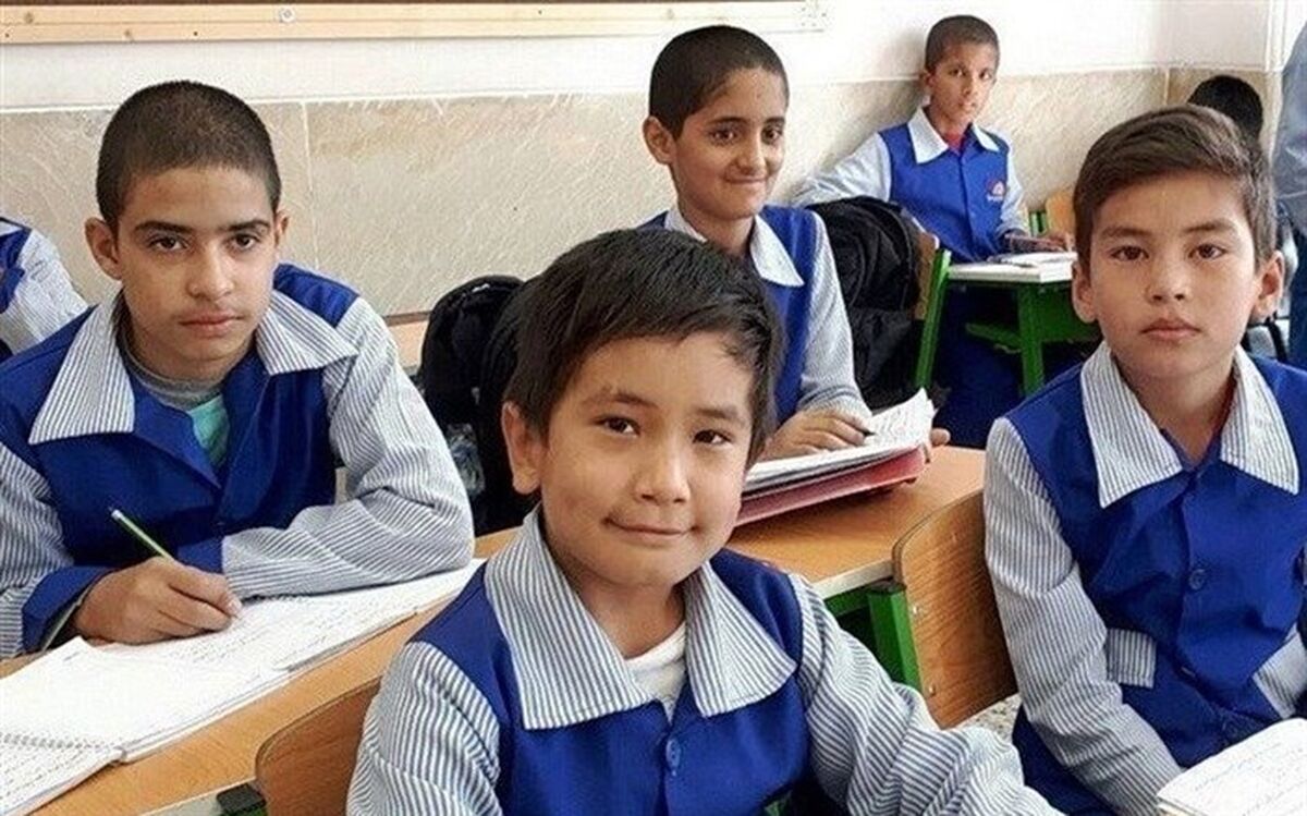 اتباع خارجی فاقد مدرک محدودیتی برای ثبت نام در مدارس ندارند