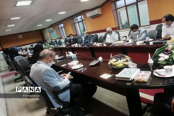 تجلیل از عوامل جشنواره فرهنگی و هنری فردا و پرسش مهر شهرستان کاشمر